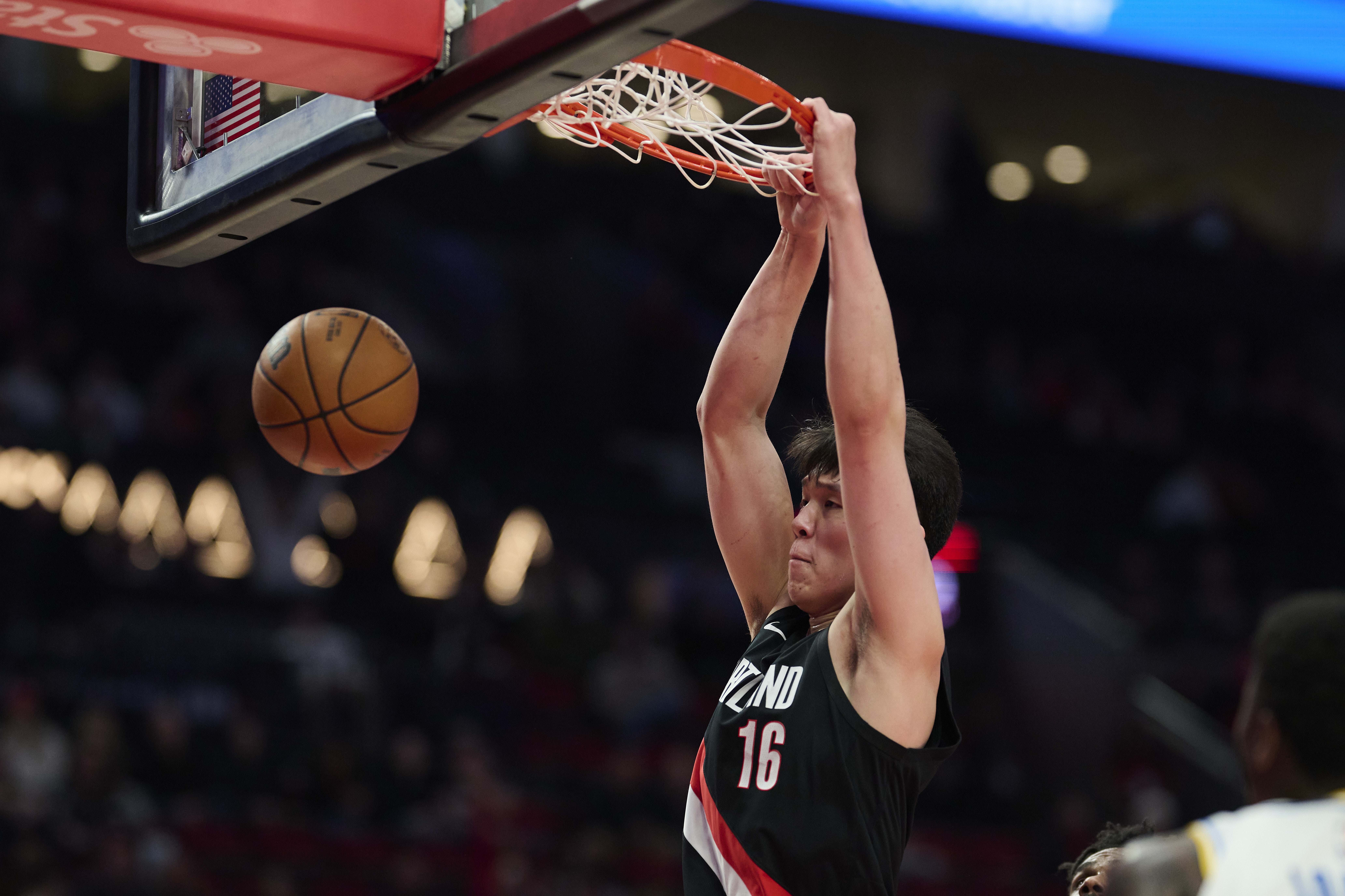 必一运动官方app-媒体人：面对跟自己身材差不多的中锋时 杨瀚森欠缺稳定性&amp;强硬度